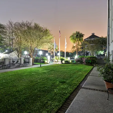 Hampton Inn Charleston-Historic District-2