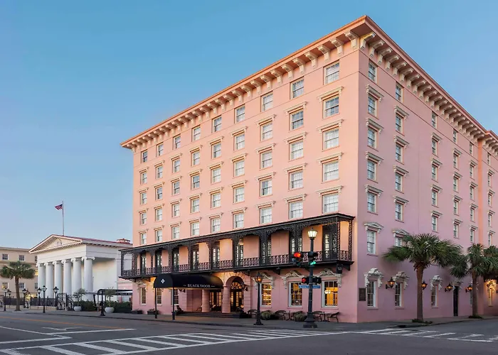 Mills House Charleston, Curio Collection By Hilton